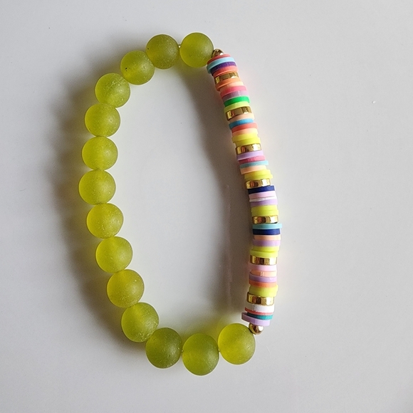 Colorful Beaded Bracelet - Picture 4 of 4